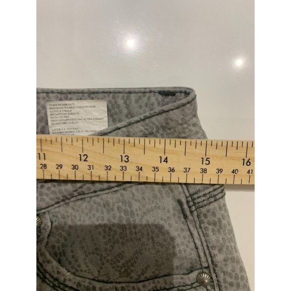 Cartise Gray washed leopard floral Straight star button Women's Sz 10 Jeans 29" - Picture 9 of 13